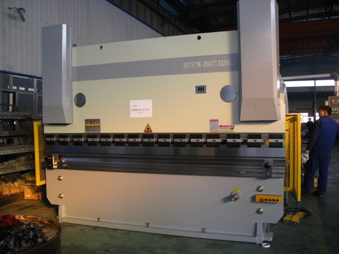 NC hydraulisk Metal bøjning maskiner 200 Ton