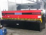 Yawei 4M metalplade klipning maskiner